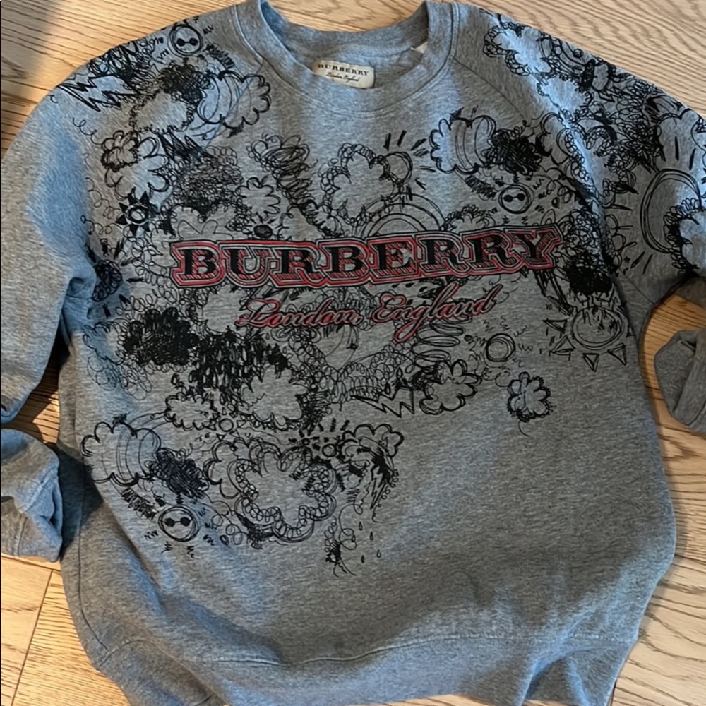 Burberry sweater
